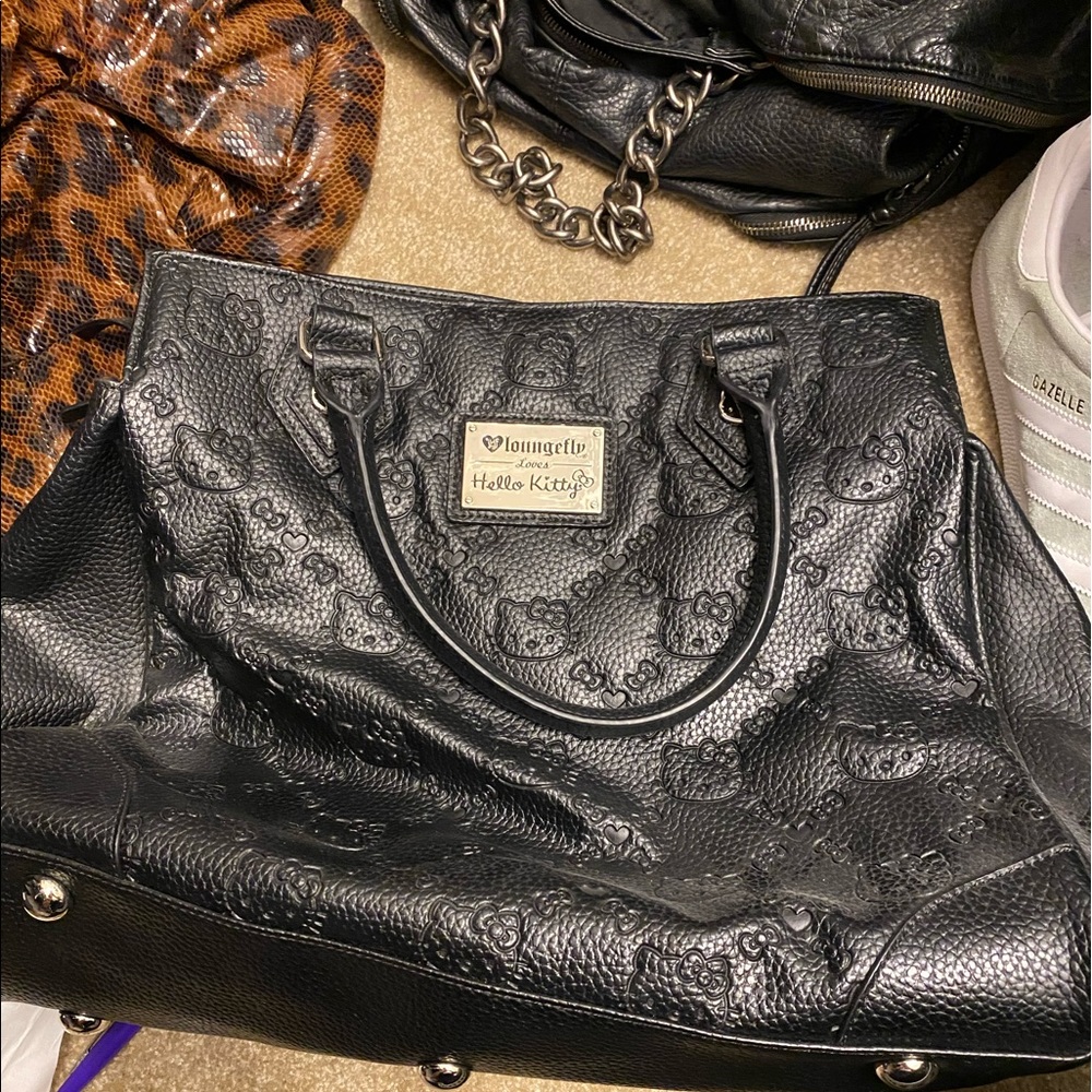 Loungefly hello kitty purse